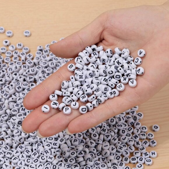 840Pcs Letter Beads, 28 Styles Friendship Bracelet Kit, 4X7 Mm Acrylic Alphabet - Picture 5 of 6